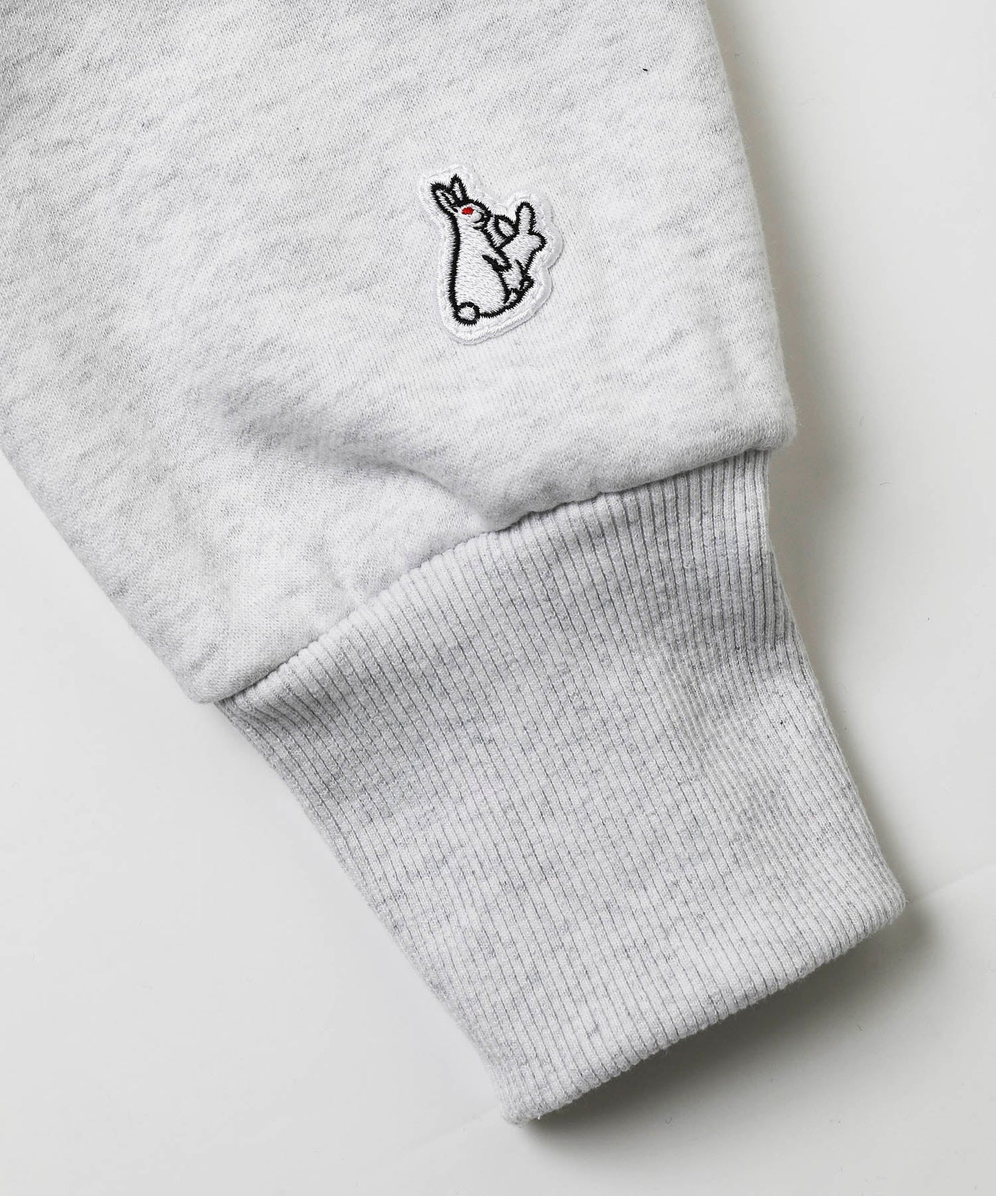Souvenir Embroidery Sweatshirt