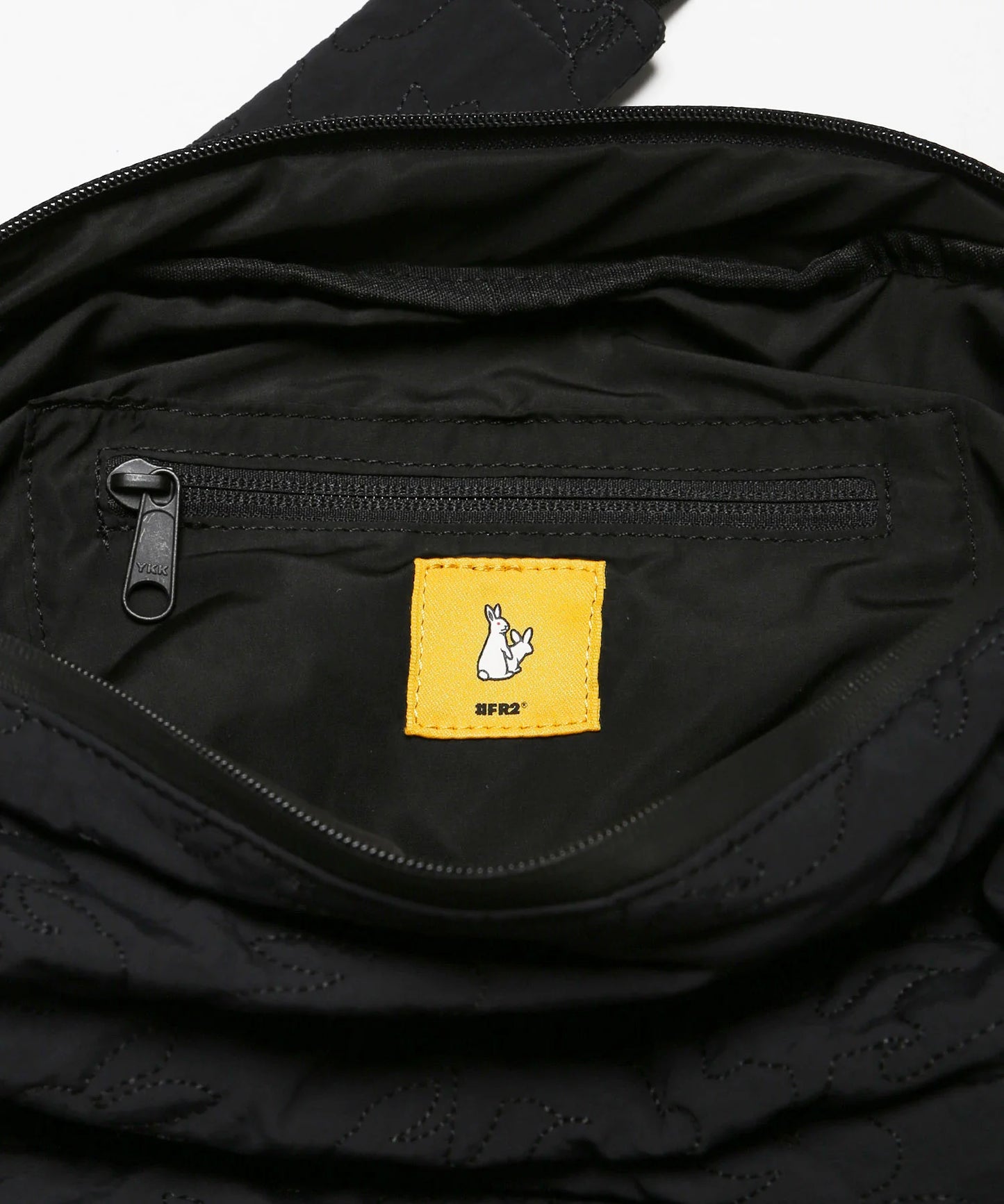 Rabbits Nylon Quilting Big Body Bag