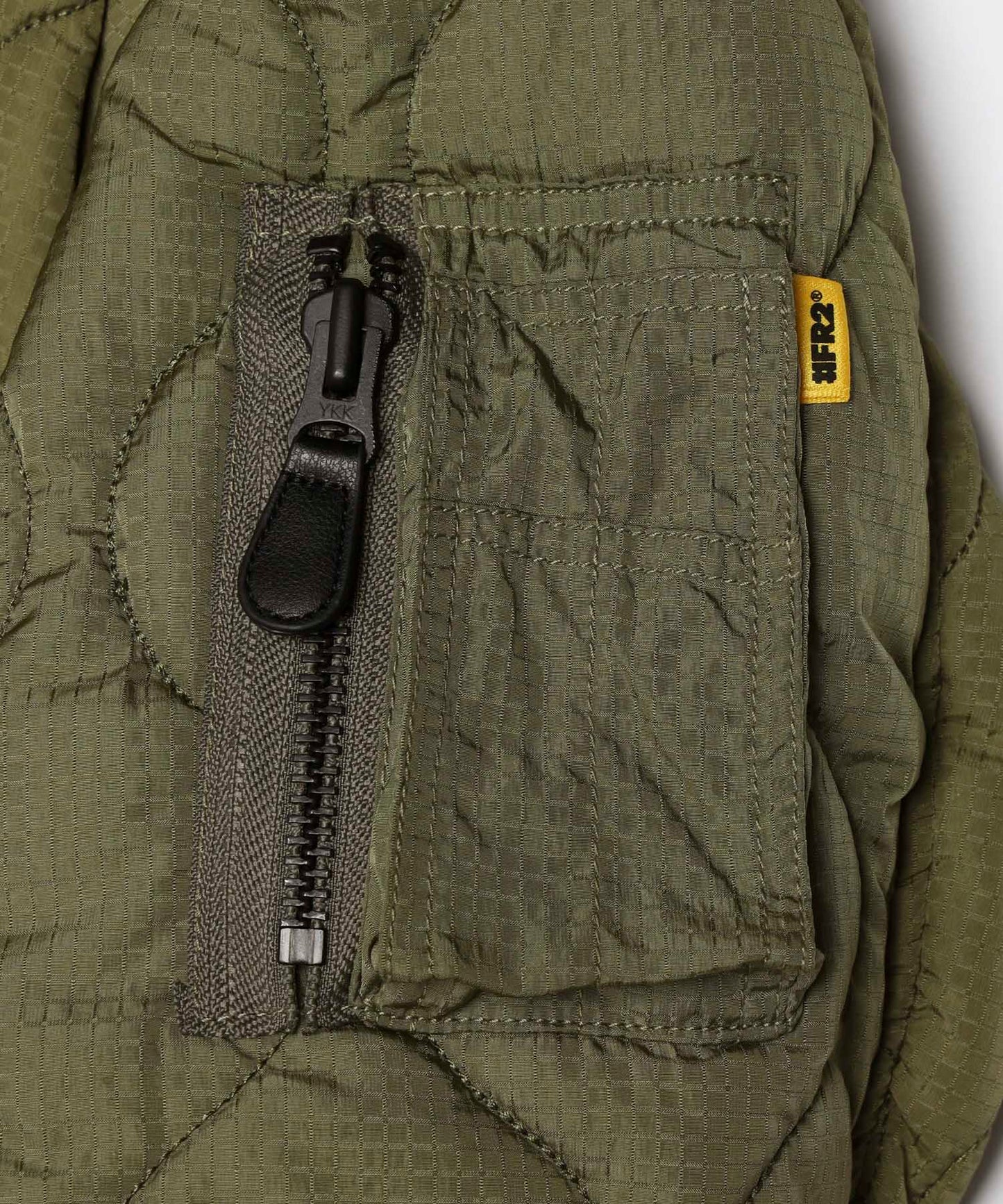 Nylon Rabbits Quilting 2Way Bomber Jacket