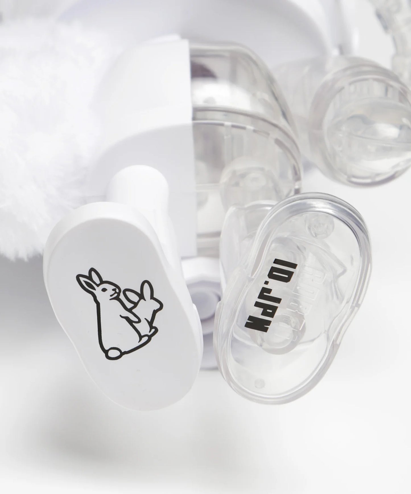 ROBBi x #FR2 SMOKING Rabbit 400％