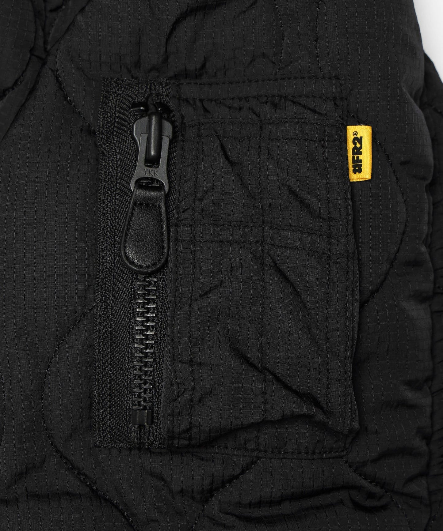 Nylon Rabbits Quilting 2Way Bomber Jacket