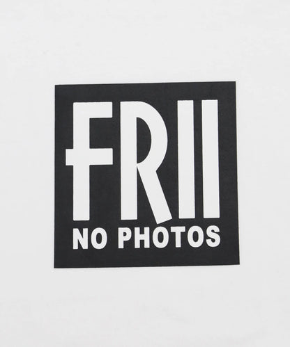 NO PHOTOS Box Logo T-shirt