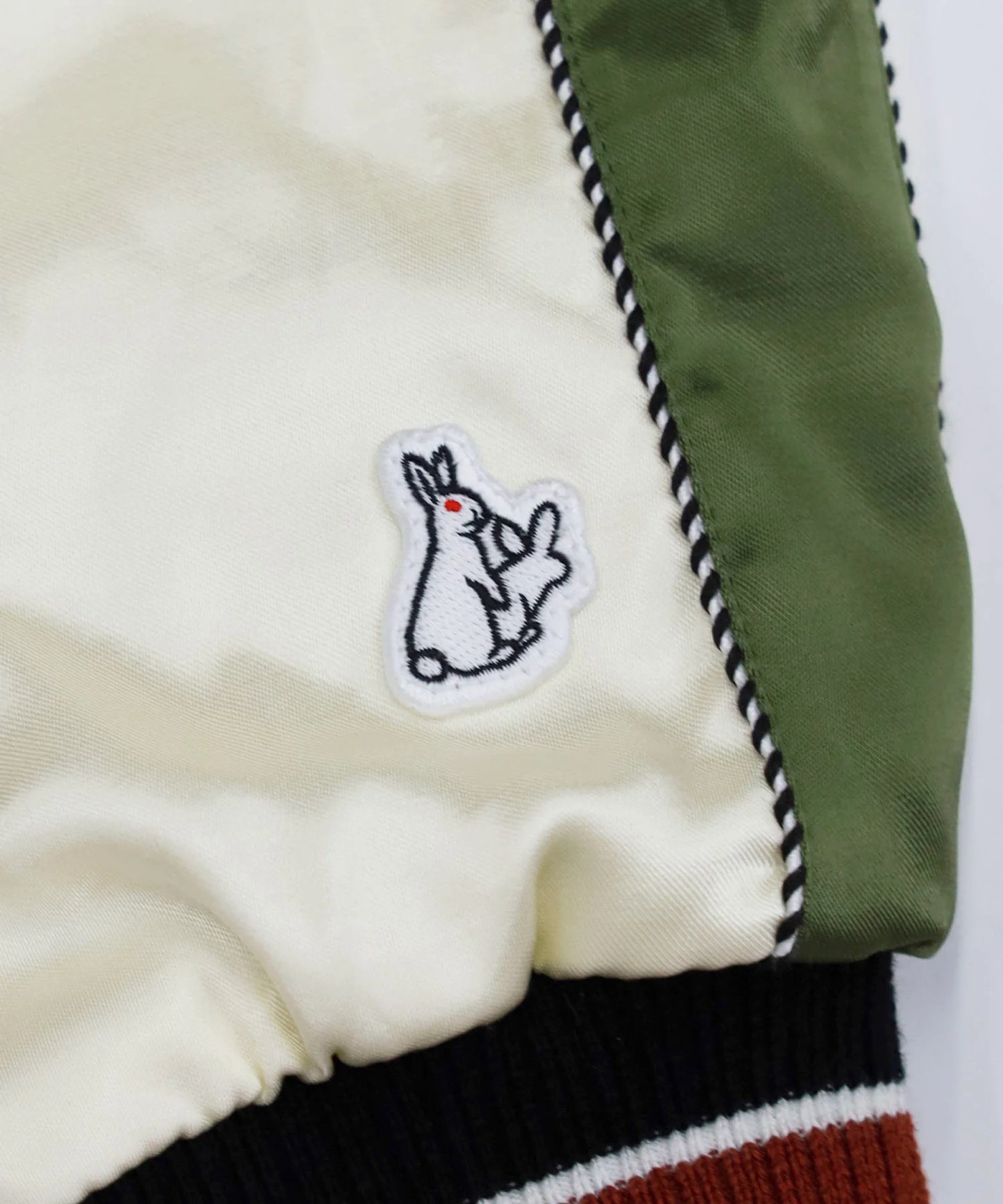 頭狂色情兎 Souvenir Jacket