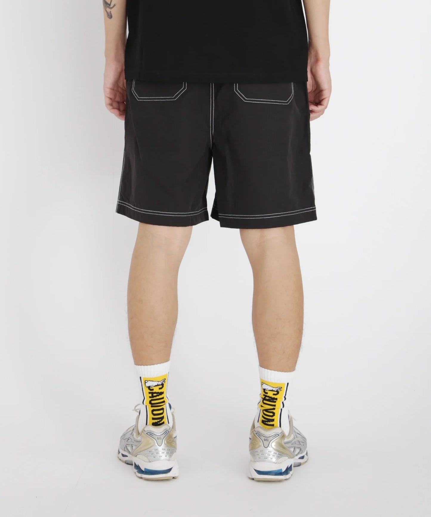 Color Stitch Short Pants
