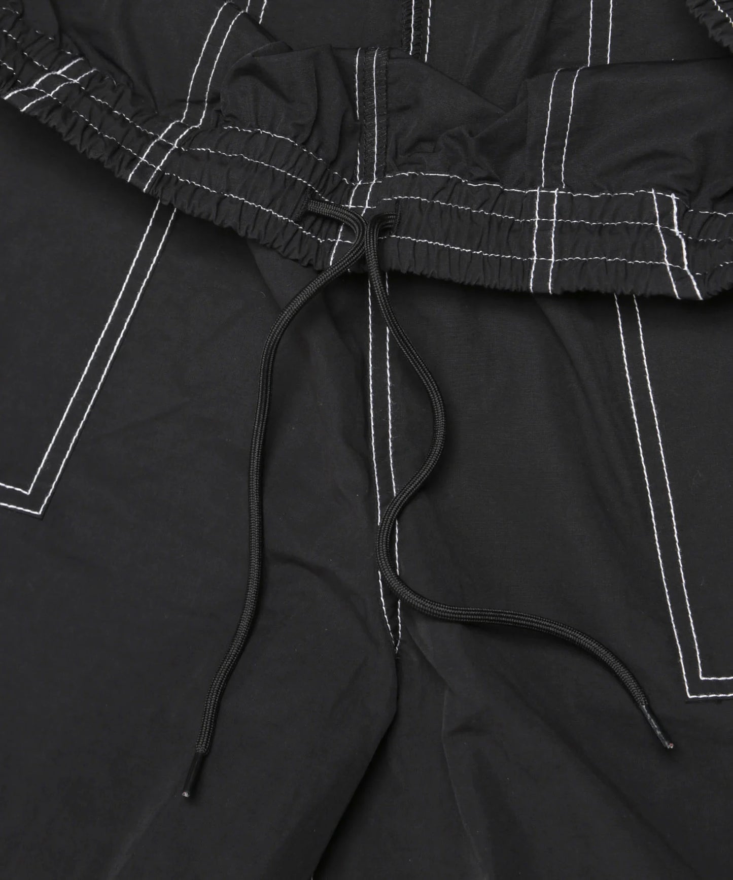 Color Stitch Short Pants